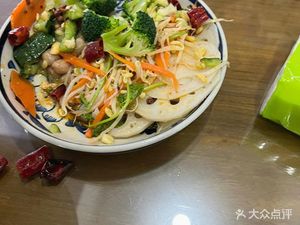 Old Qin Noodle House (Jinye Road Branch)