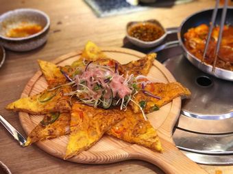 Han Yang Guan · Beef Soup Restaurant (Greenland Korean Style Street Branch)