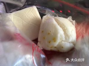 Fresh Daily Baozi (Pump Valve Family Compound Branch)