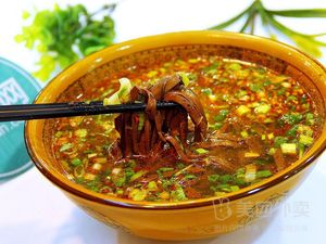 Zhao Ji Yangza Full Beef Soup Noodles with Ox Blood (Qinggong Road Branch)