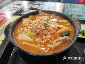 Fat Fat Noodles Hot Pot (Longhu Huashiqian Tree Branch)