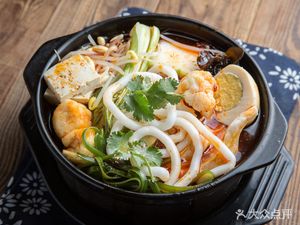 Specialty Handmade Noodles & Cold Noodles