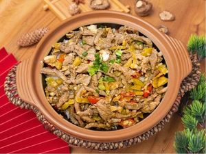 Cao Xiao Yan Claypot Rice (Wujialing Lifestyle Plaza Store)