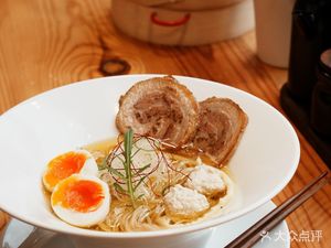 Beichen Fengrang Chicken Soup Ramen Specialty Store