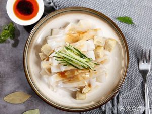 Doctor Fat Northeast Dumpling House (Meilin Jingyuan Store)