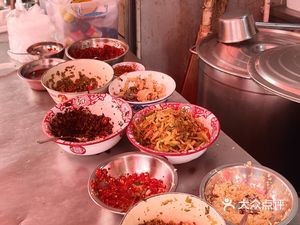 Bao Ge Rice Noodle Shop (Sifang Business City Store)