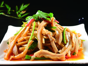 Three Cooks Private Kitchen (Huilong Apartment Store)