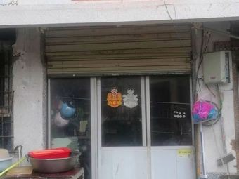 Shrimp Season · 99 Yuan for 6 Pounds of Freshwater Shrimp · One Yuan for Marinated Shrimp and Grilled Skewers