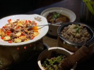 Peng Aijie Rice Noodles and Home Cooking (Yingbin Building Branch)