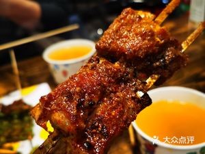 Xiyu Bayi Lao Ye · Xiang Nang · Xinjiang Specialties · Grilled Lamb Skewers (Helong Store)