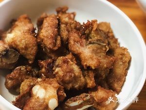 Lingzhi Family Restaurant (Xuetangpo Linjiang Garden Store)