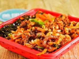 1942 Spicy Fried Chicken Special Grilled Meat and Rice (Xiangyuan Community Store)