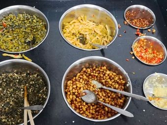 Luo's Family Rice Noodles & Steamed Dishes (Dexinyuan Store)