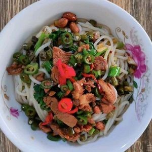 West Lake Tan Restaurant