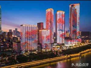 Lanxiang Hui Scenic Riverfront Chinese-Western Restaurant (Jiefang West Wuyi Square Yinxiang Yun Ding Store)