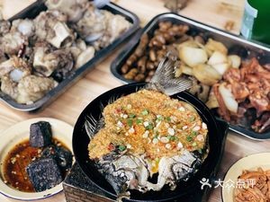 Liu's Pork Knuckle & Snail Stir-Fry (Xinglong Road Branch)