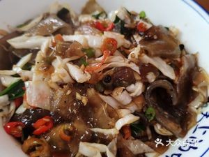 Bamboo Slope Twelve Dishes Restaurant