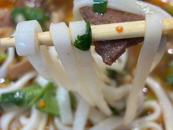 Niu Qu Tu Huang Beef Noodle & Rice Noodle Shop