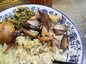 Liu Ji Longjiang Pig Foot Rice Bowl (Luxiang New Expressway Store)