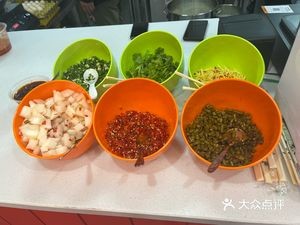 Jiu Piao Xiang Pork Belly Rice Noodles (Shazitang Branch)