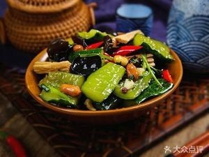 Guangtou Lao Wei Xun Jiang Dao Xiao Mian