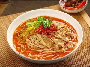 Old-fashioned Yunnan Crossing the Bridge Rice Noodles