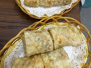 Spicy Hot Pot with Smoked Pork and Pancake (Hui Gong Community Store)