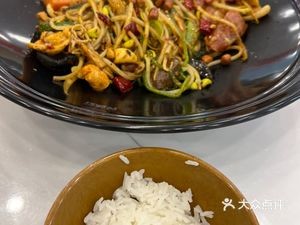 Shiweixian Pot Dish Spicy Hot Pot