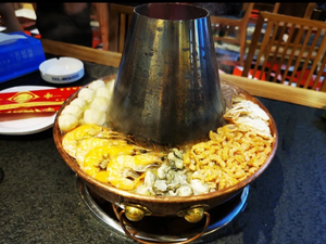 Xu Ji Tong Hot Pot · Qingzhen (Fengtian Street Store)