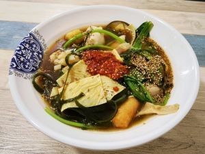 Lao Haochi Halal Spicy Hot Pot