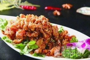 Jingyanggang Spring Rolls with Bone Plate