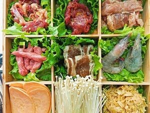 Old-Style Clay Oven Grilled Meat