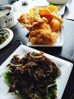 Zhidao Hot Pot (Hutai Store)