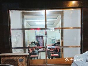 Master Zhang's Crossing-the-bridge Rice Noodles (Shipu Road Store)