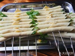 One Line Connection Rice Noodles (Original Store of Master Zhang's Rice Noodles)