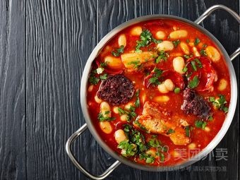 South Noodles North Rice (Wang Family Store)