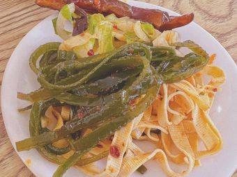 Wang's Handmade Fresh Dumplings · Noodles · Braised Beef (Napa Mingmen Branch)