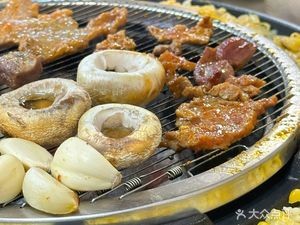 Song Ji Yin Xiang Mud Furnace Grilled Meat (Nanshiliu Road Store)