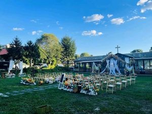 Huaxia Folk Culture Village Fragrant Lawn