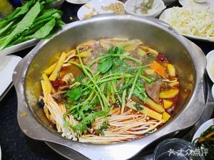Zhang Yi Guo Beef Tripe Hot Pot