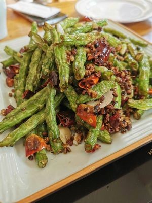 Qi Ji Yuan Tangshan Old-Fashioned Donkey Meat Restaurant (Poly Baihe Garden Store)