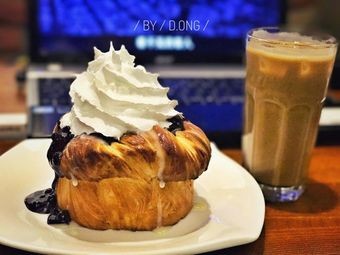 Coffee With Me (CBD Wanda Store)