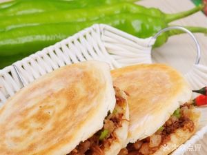 Yi Yi Knife-Shaved Noodles (Fushun Road Store)