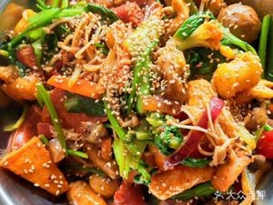 La Shang Xiang Spicy Hot Pot and Spicy Skillet