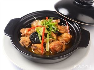 Chi Liu Xiang Secret Recipe Pork Rib Braised Chicken Rice (Yanjialing Branch)