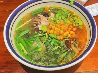 Dai Jin Fresh Meat Hot Pot with Small Rice Noodles (Wanke Dongjun Store)