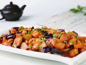 Quanxiang Baji Pig Rib Rice (Zhuhaidong Road Store)