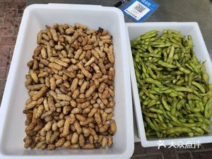 Veteran Seafood Courtyard