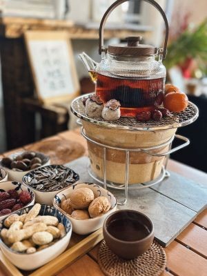 Slow Coffee & Floral Art