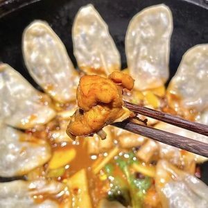 Iron Pot Era · Earth Pot Chicken (Shibei Store)